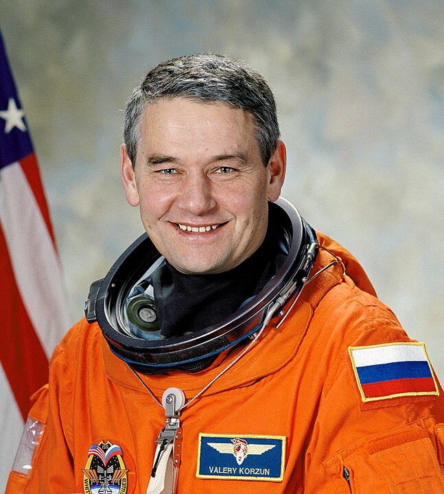 Mission Specialist 3 Valery G. Korzun, RKA Expedition 5
